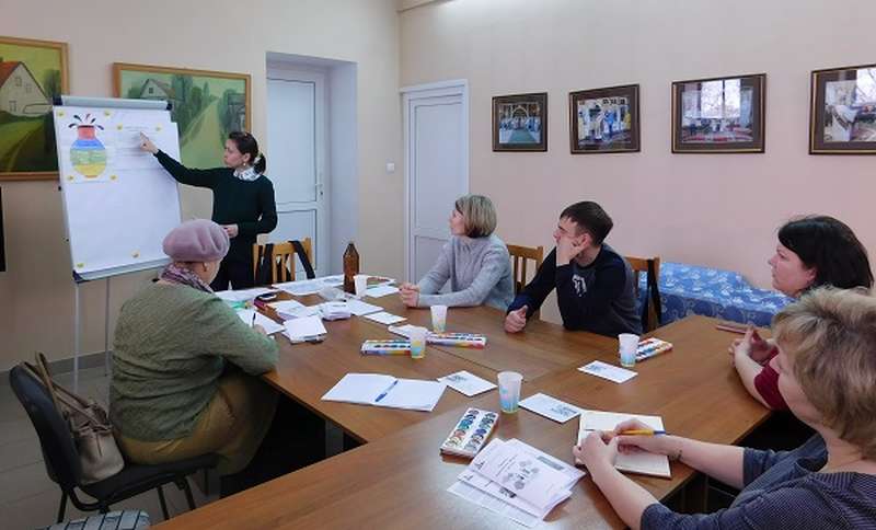 «Успешные родители» обсудили «кувшин эмоций» своих детей