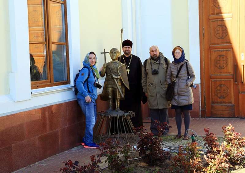 Никольский собор посетили художники