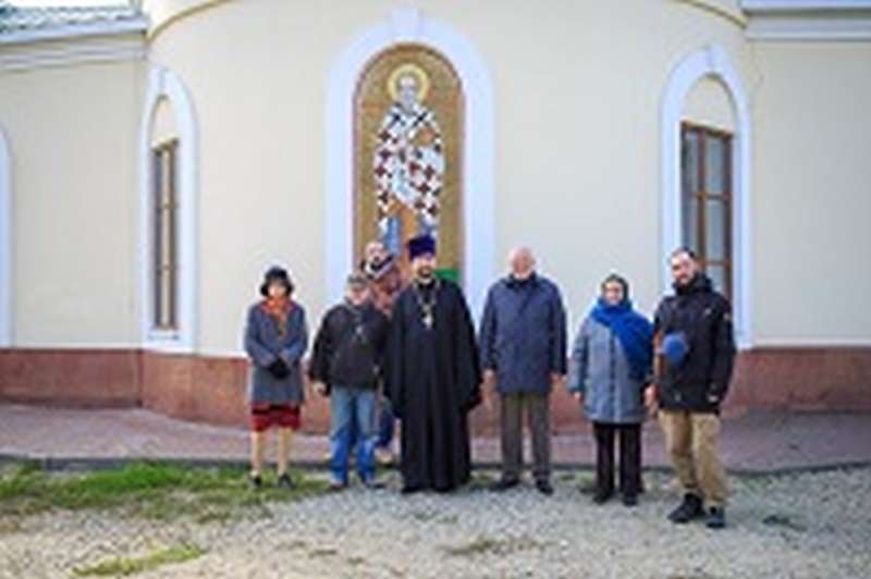 Никольский собор посетили художники