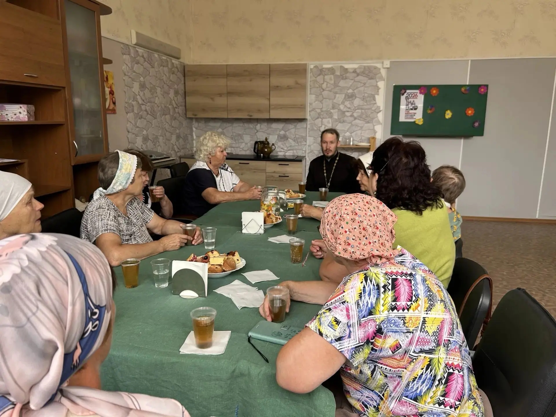 Встреча священника с подопечными ЦСОН