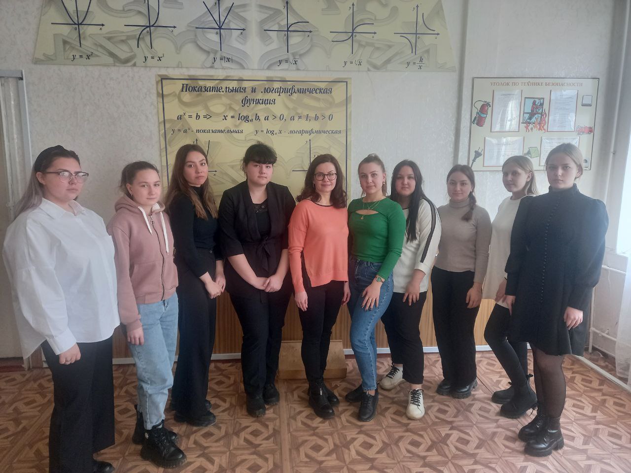 "Семья и семейные ценности" - так звучит тема второй встречи в рамках цикла духовно-просветительских бесед со студентами КИПК им. А. П. Маресьева, которую провела Волонтер Никольского собора, психолог Юлия Григорьева