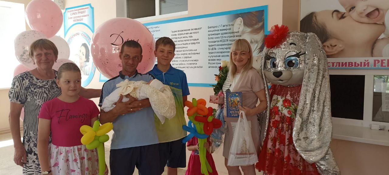 8 июля православные отмечали праздник «Семьи, любви и верности» в день памяти благоверных - князя Петра и княгини Февронии