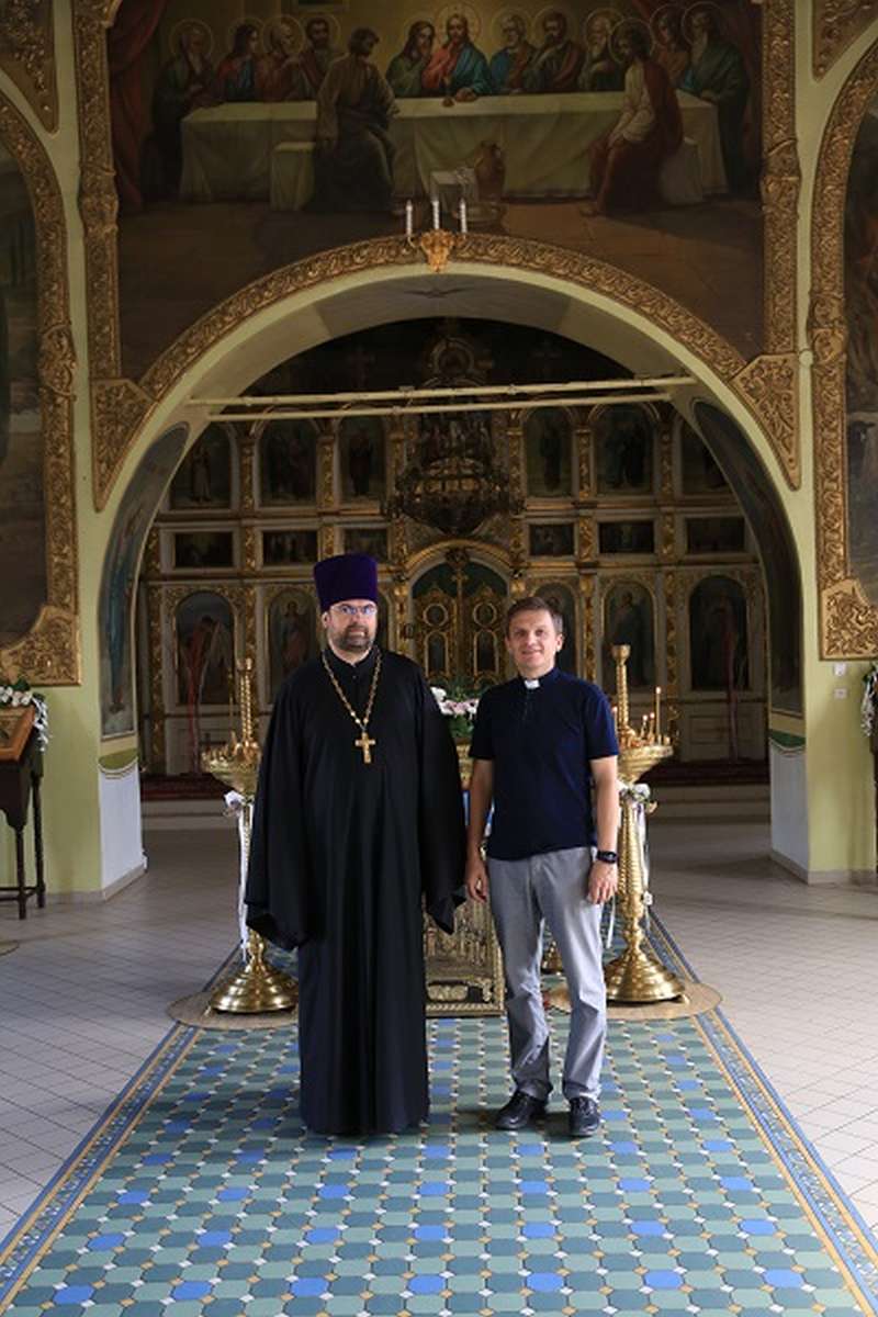 Никольский кафедральный собор посетил настоятель храма Святой Терезы Камышина