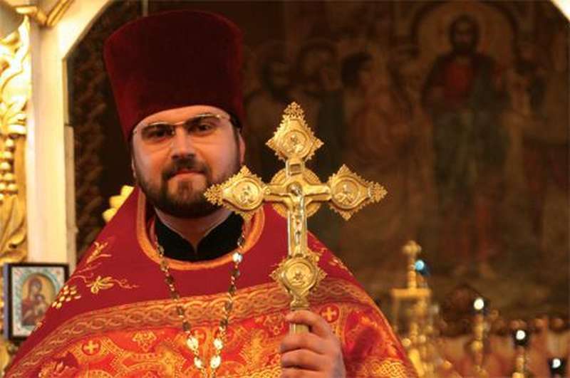Протоиерей Алексий Кузнецов поздравляет с Пасхой Христовой
