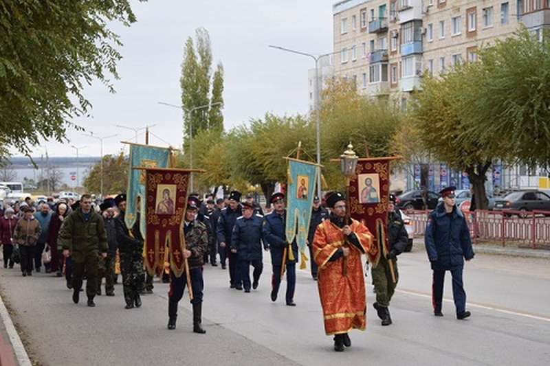 8 ноября храм во имя великомученика Димитрия Солунского Камышина отметил престольный праздник